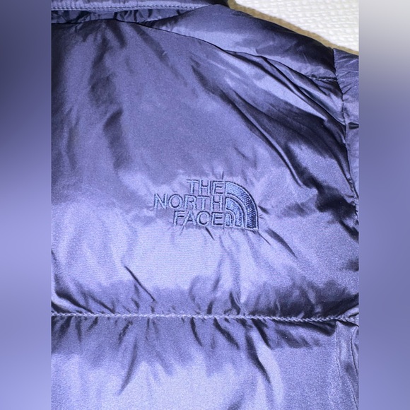 The North Face Metropolis Parka III Puffer Coat in Navy Blue – Small EUC - Picture 16 of 16